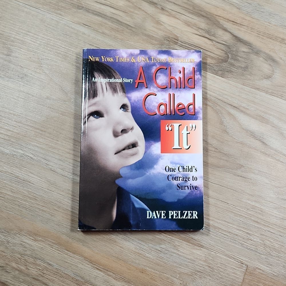 🔺️EUC A Child Called "It" Book